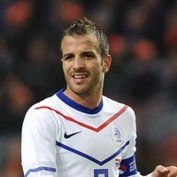 Van der Vaart Absen Lawan Jerman
