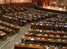 Paripurna Molor, Marzuki Sentil Anggota DPR Hedonis & Gila Hormat 