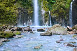 Air Terjun Dua Warna di Sibolangit