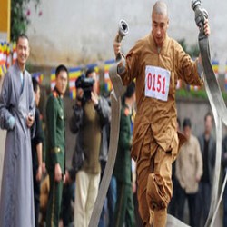  Lebih Lincah dan Gesit, Pemain Kungfu Jadi Petugas Damkar di China