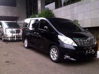 Alphard Menjamur di Kompleks DPR