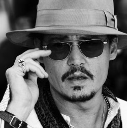 Johnny Depp Anggap Rum Diary Terlalu Cerdas untuk Orang Amerika
