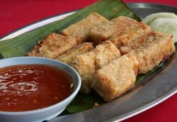 Hepatitis A Cepat Menyebar Lewat Sambal yang Dicocol Rame-rame