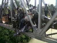 Polisi Duga Sopir APV Lengah Hingga Ditabrak KA Argo Jati