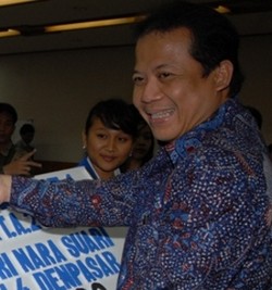 DPR Minta Mahfud MD Tunjukkan Pasal UU yang Diperjualbelikan