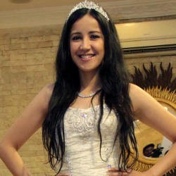 Andi Soraya Masih Rahasiakan Tanggal Pernikahan