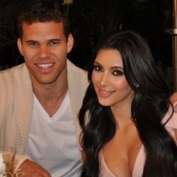 Kim Kardashian Bantah Pernikahannya Rekayasa