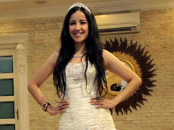 Ini Dia Gaun Pengantin Andi Soraya