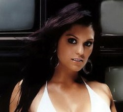 4 Gamer Wanita Paling Seksi