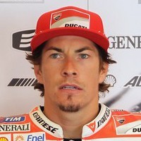 Hayden Sukses Jalani Operasi Pergelangan Tangan