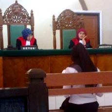 PN Garut Vonis 2 Bulan Penjara Ibu Guru Cantik Vini