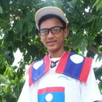 Kisah Suporter Setengah Hati