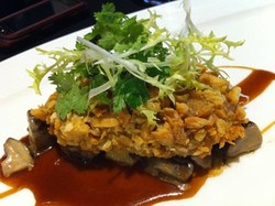 Malam Nanti Alba madonna Disajikan di Pacific Restaurant