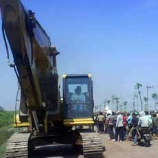 Korban Lumpur Lapindo Usir Pekerja Perbaikan Tanggul