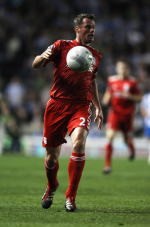Carragher Dipastikan Main Lawan The Blues