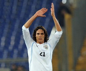 Belum Tokcer, Cavani Tetap Dipuji