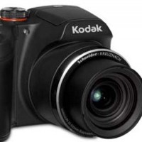 Trio Kamera Saku Kodak Bisa Langsung Facebookan