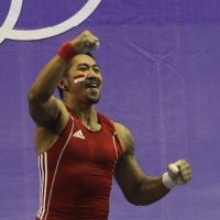 Sandow Beri Emas Ketiga di Angkat Besi