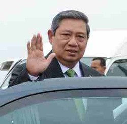 SBY Terima Trophy Global Champion of Disaster Risk Reduction dari PBB