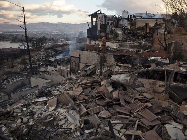 Hutan Terbakar, Nevada Darurat