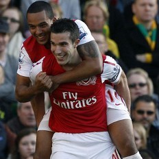 Van Persie: Arsenal Bidik Empat Besar