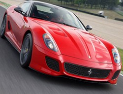 Punya Minimal 5 Ferrari? Gabung ke Klub Eksklusif Ferrari