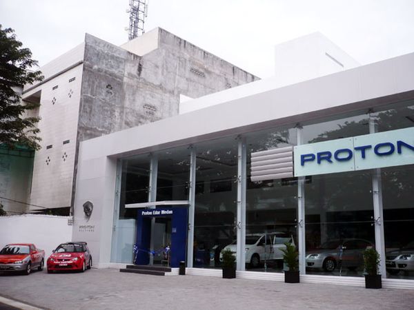 Proton Resmikan Diler Platinum Medan