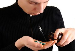 Pria yang Sering Minum Obat Berisiko Lemah Syahwat