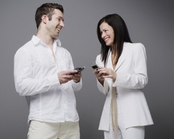 Etika Berpacaran Lewat Ponsel