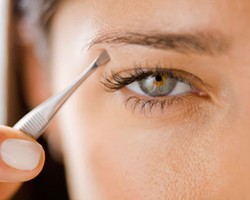 Panduan Mendapatkan Alis Tebal yang Rapi