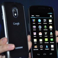Galaxy S III Lebih Tangguh dari Galaxy Nexus?