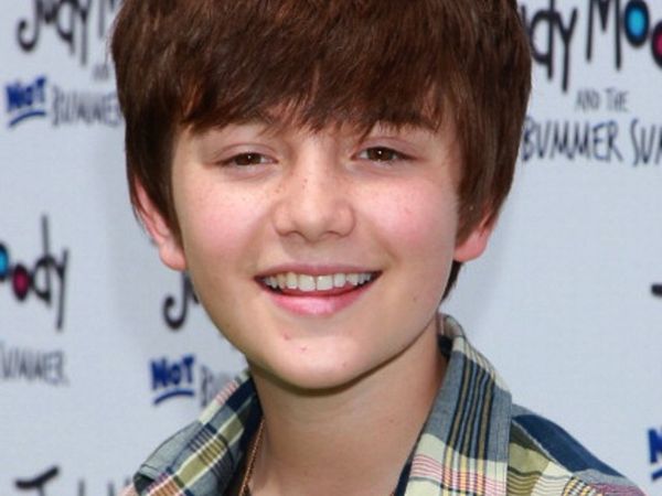 Gaya Si Imut Greyson Chance