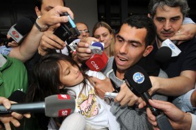 Tevez Tak Akan Dilego dengan Murah