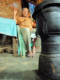 Desa Seribu Moko, Bumpa Lola