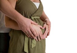 Sudah Lewat Tanggal Perkiraan Tapi Bayi Belum Lahir Juga