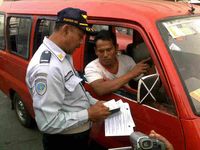 Sosialisasi Kelengkapan Syarat Sopir Angkot