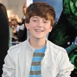 Greyson Chance, Sensasi dari Suara Kanak-kanak