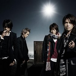 Tiket Film Konser LArc en Ciel Nyaris Terjual Habis