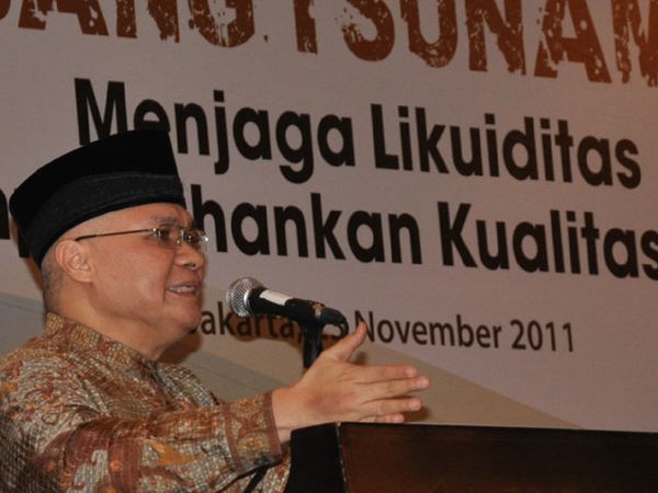 Prospek Perbankan Syariah 2012
