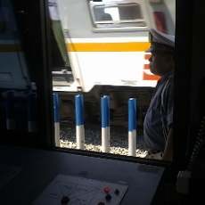 Pos Jaga Perlintasan KA Dilengkapi Toilet