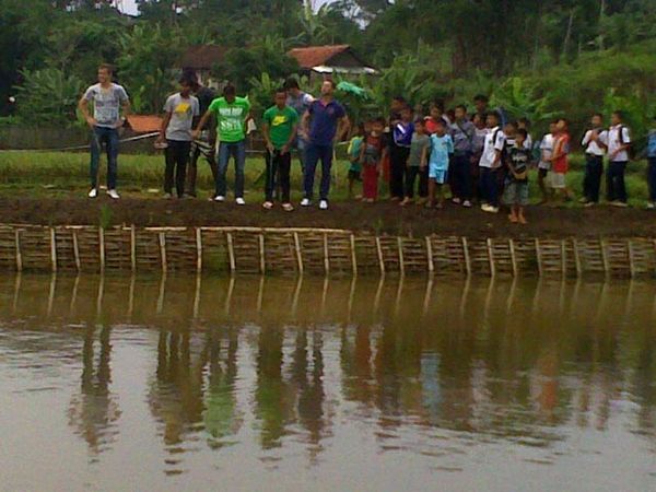 Punggawa Persib Bandung Mancing Bareng