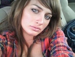 Nyetir Sambil Mabuk, Wanita Muda Tendang Kemaluan Polisi