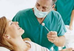 Pantangan dan Anjuran Usai Memutihkan Gigi