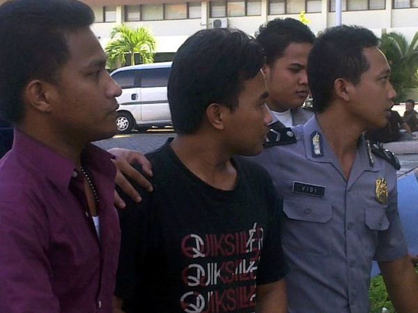 Pelaku Penembakan Guru Ngaji Diserahkan ke Kejati