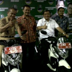 5.905 Motor Buat Lurah dari APBD Berstiker Bantuan Gubernur Jabar