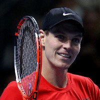 Kalahkan Tipsarevic, Berdych Pelihara Kans