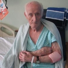 Terjebak di Bak Mandi Selama 5 Hari, Kakek 85 Tahun Berhasil Selamat