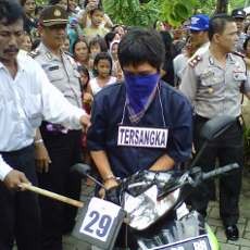 Pembunuh Siti Aminah Dihujat Warga