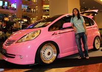 Honda Jazz Sentuhan Wanita