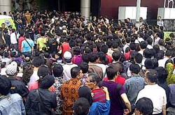 Kapolsek Kebayoran Baru Ikut Diperiksa Soal Blackberry Diskon